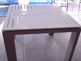 Mesa APOLLO Cuadrada de 1 x 1 m. - Base Gris Tapa Blanca